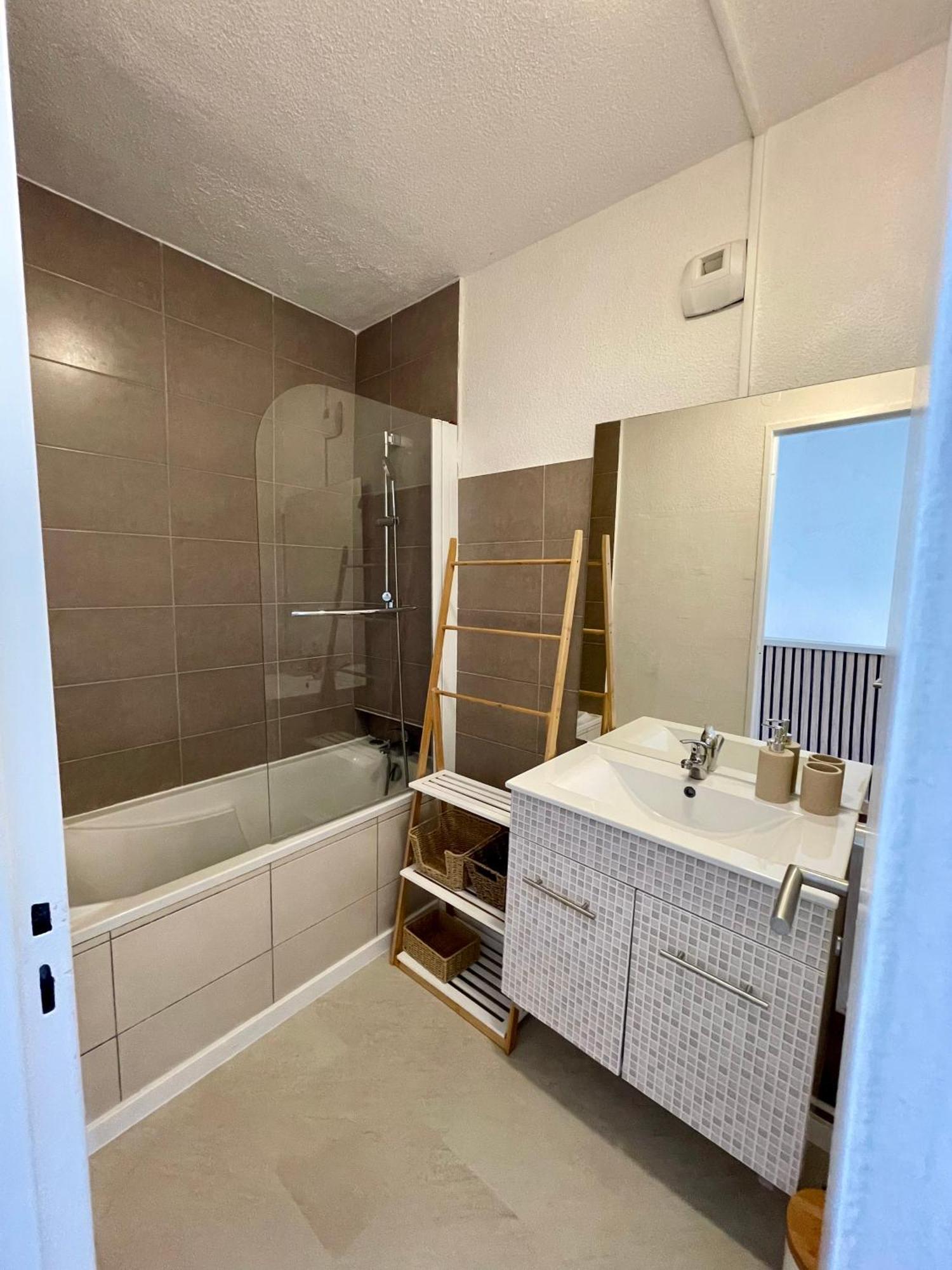 Апартаменти Superbe Duplex Refait A Neuf ! Єр Екстер'єр фото